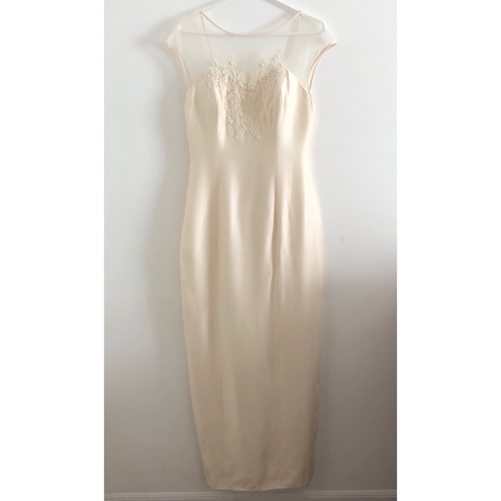 Simple Fitted Wedding Dress